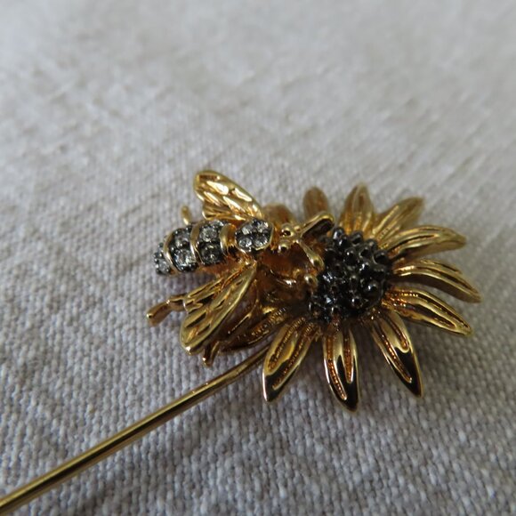 Sunflower brooch - Picture 3 of 3